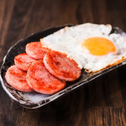 꼬치 튀김뿐만 아니라 술이 추천하는 일품도 충실