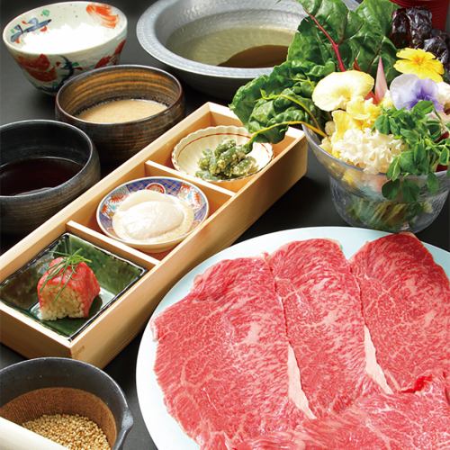 御膳は三種小鉢、野菜盛り、椀物つき！