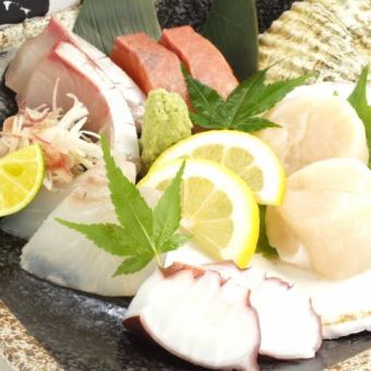 Assortment of 5 types of sashimi of the day