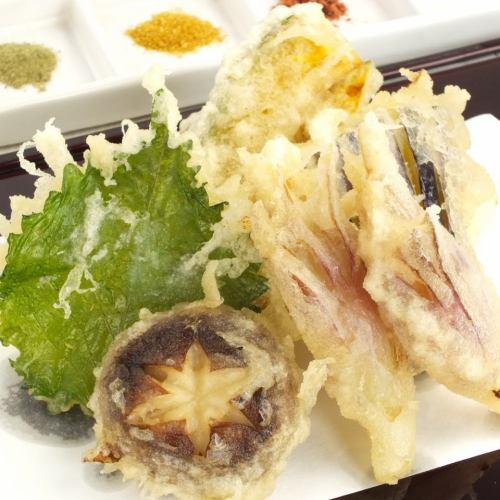 [Recommended by the manager] 5 kinds of vegetable tempura and seafood tempura