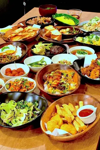 宴会は食べ飲み放題で！