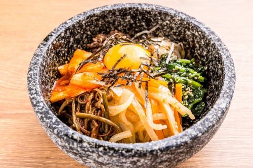 石焼ビビンバ