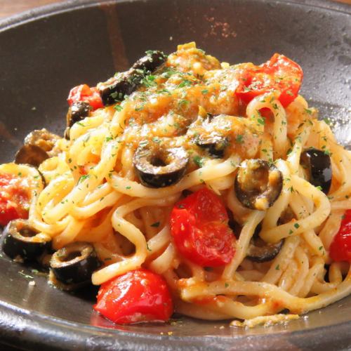 Fresh pasta with bottarga and tomato oil sauce