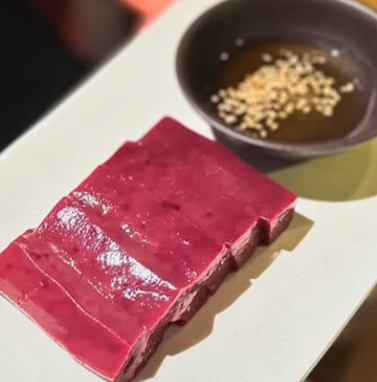 極厚新鮮「和牛上レバー」は絶品♪