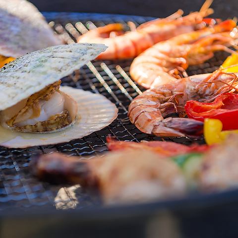 自慢のお肉と海鮮料理！