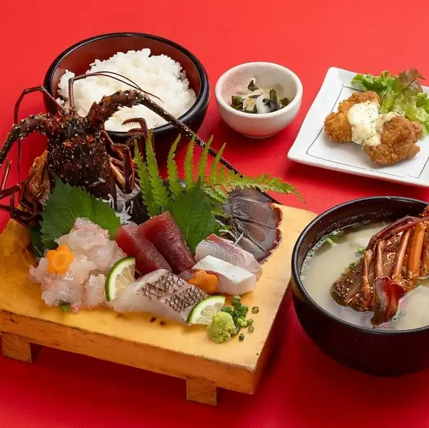 【旬の味わう】伊勢海老と地魚お造りみそ汁御膳　伊勢海老300g