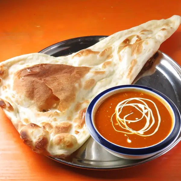 ランチもディナーも大満足！選べるカレー＆絶品チーズナンのお得なセットメニューもご用意ございます♪