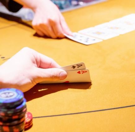[18:00~20:00] Unlimited use of chips for 2 hours!! Poker table rental plan