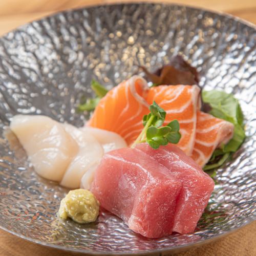 ランチは丼/夜は海鮮料理