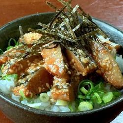 【今日推薦】芝麻鯖魚碗