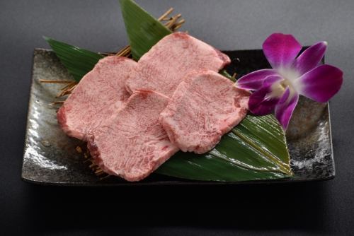 黒毛和牛特上タン