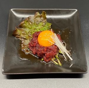 烤国产牛肉生拌饭