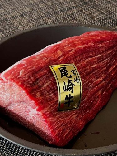 おはようございます😃

昨日臨時休業して身体ゆっくり休められたので体調戻りました

今日から通常営業です

写真は良いお肉です

今日のディナーでおまかせコースでフォアグラと合わせて出します

夏らしい食材も入荷していますので色々調理してお出しします

今日もランチ　ディナー　来店　予約お待ちしています

当日利用可能です

#リーヴルディマージュ
#名古屋
#天白区
#天白区原
#天白区フレンチ
#天白区ビストロ
#天白区パティスリー
#天白区ケーキ屋
#天白区ランチ
#天白区ディナー