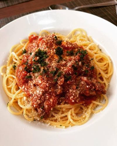 黒毛和牛でラグーソース作りました

今のパスタの次のパスタやグラタンにしようと思います

ネット予約のリンクをプロフィールに載せましたのでよろしければそこからワンクリックお願いします🙇

#リーヴルディマージュ
#名古屋市天白区原
#名古屋
#天白区
#天白区原
#天白区ランチ
#天白区ディナー
#天白区フレンチ
#天白区ビストロ
#天白区ケーキ屋
#天白区パティスリー
#天白区レストラン
#天白区洋食
#天白区イタリアン
#名古屋市緑区
#緑区グルメ
#日進
#日進市
#日進グルメ