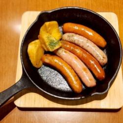 ソーセージ５種食べ比べ