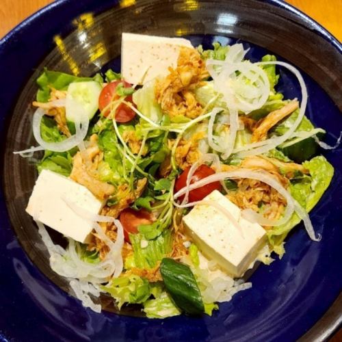 よだれ鶏と豆富の胡麻サラダ