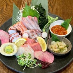 魚均自慢の本日の鮮魚7種盛り（３貫盛り）