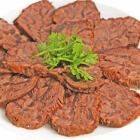 スジ入り牛モモ肉の醤油煮込み