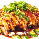 蒸し鶏の四川風タレかけ