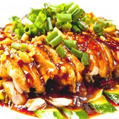 蒸し鶏の四川風タレかけ