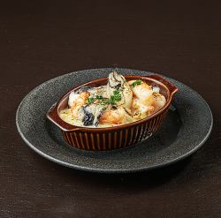 Oyster and shrimp penne gratin