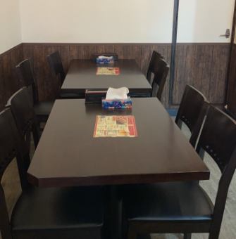 【テーブル席】