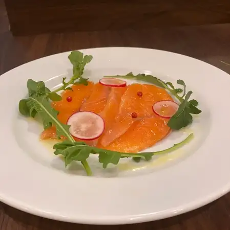 サーモンのマリネ