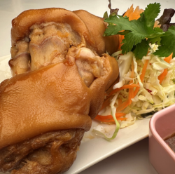 Kamu（猪蹄）