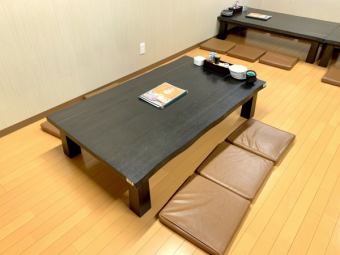 [Zashiki Seats] There are 2 types of seats available for 20 to 35 people and 15 to 22 people.