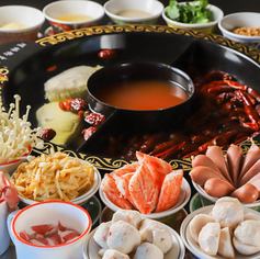 『火鍋コース(料理11品)＋2時間飲み放題』麺は6種類！お好きな麺を楽しみながら絶品火鍋を心ゆくまで堪能。
