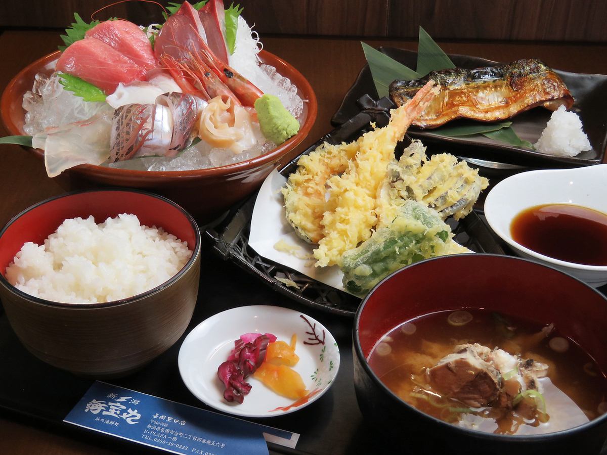 海鮮丼や日替わり定食など多数！
