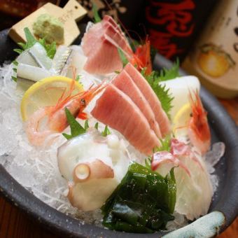 Super deals! Assorted sashimi