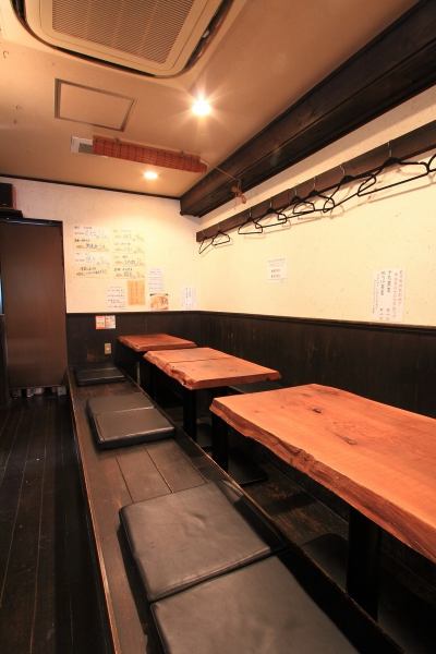 【Recommended for banquets ☆ Small rising seats】 ♪ We prepare small seating seats that are optimal for family meals, friends, company drinking party etc. ♪ You can relax and enjoy a variety of drinking types Please use it in the scene ☆