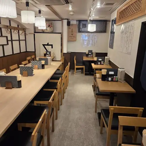 20名様~最大30名様で店舗貸切のご相談を承ります。周囲を気にせず、プライベートな空間で和気あいあいとご宴会をお楽しみください。ご予算やご要望はお気軽にお問い合わせを。