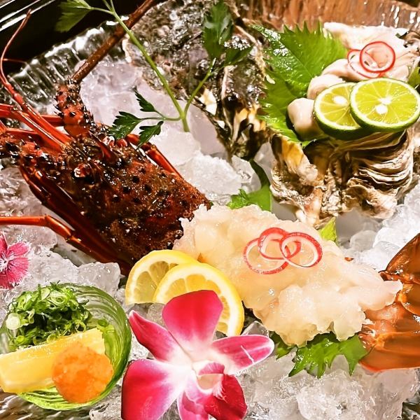 Ise lobster is a fresh seafood and luxury ingredient!The plump texture combined with the sweetness of the lobster makes it a great choice for sashimi or grilled with butter.