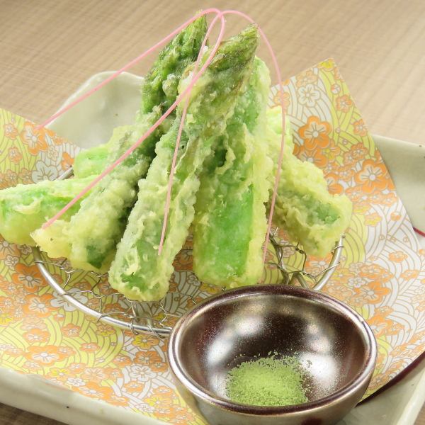 季節の食材【グリーンアスパラ】