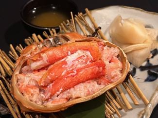 佐渡産！ズワイガニの甲羅詰焼き