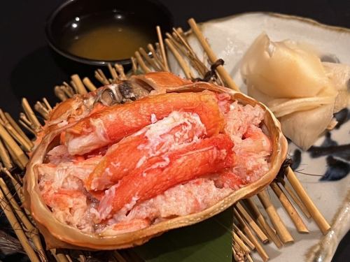 佐渡産！ズワイガニの甲羅詰焼き