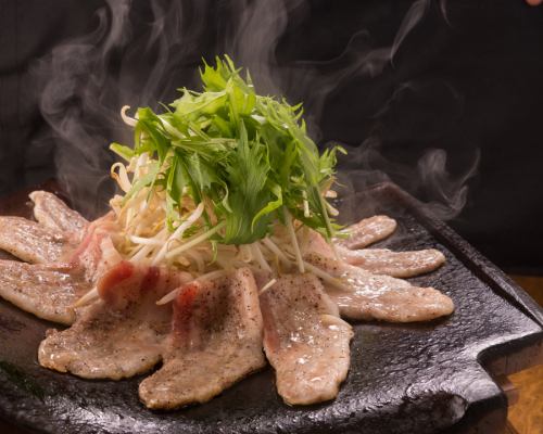 니가타 특산 「야스다 기와」와 이와후네 브랜드 돼지고기 「이와후나 돼지」