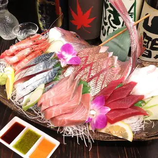 Assorted sashimi (one serving)