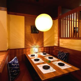 【梅田個室 居酒屋】テーブルタイプの個室あり。少人数個室は2～4名様でOKです。
