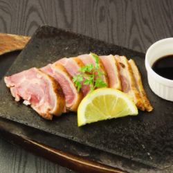 Kagoshima Prefecture chicken grilled on lava