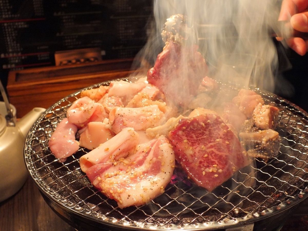 ホルモン焼き しちりん【公式】