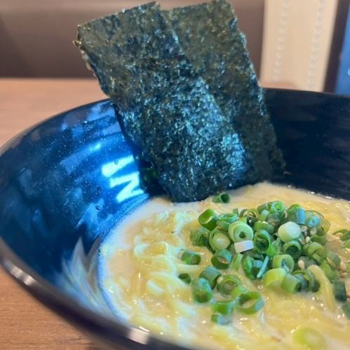 鈴木製麺所の無化調鶏白湯ラーメン