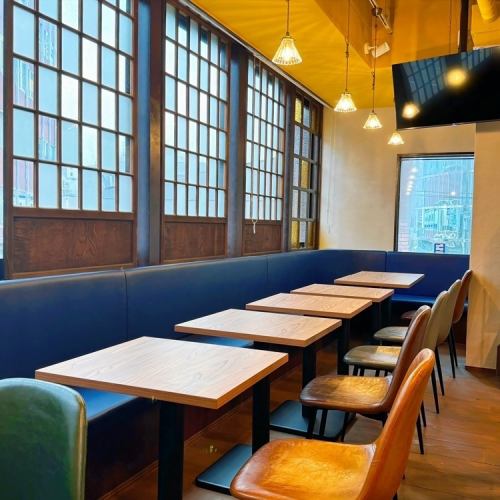 <p>ご宴会はもちろん、女子会や会社帰りの飲みにも、お気軽にご来店ください。お一人様でのご注文も大歓迎です。お客様のご要望に合わせて、ご案内させていただきますので、お気軽にお申し付けください。皆様のご予約をお待ちしております。</p>