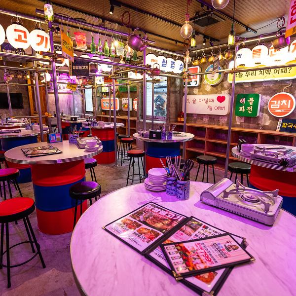 Perfect for social media ◎ Seating at the popular drum can tables ♪ Our restaurant offers seating at tables made from drum cans ◎ Their eye-catching, unique design will liven up the atmosphere and ensure that the drinks and conversation flow smoothly ♪ All tables can be combined.Two tables can be joined together to accommodate 6-8 people.