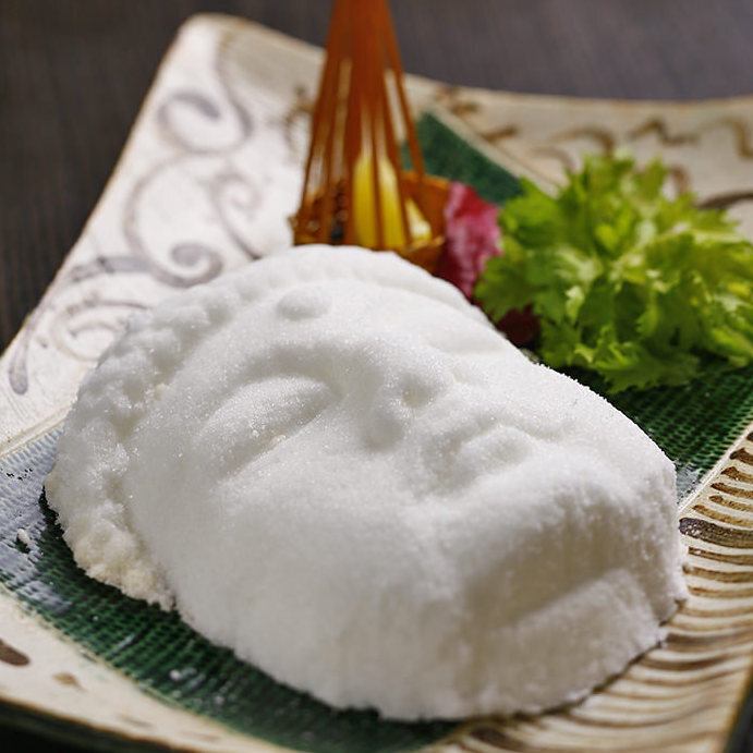 [Only here!] A great impact! Shiogama-yaki in the shape of a Great Buddha