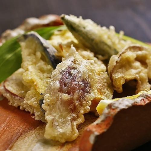 朝採り地野菜の天ぷら盛合せ