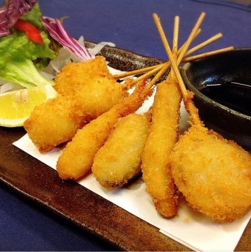 串カツ盛り合わせ