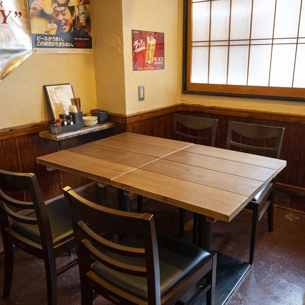 We have 5 table seats that can be used by 2 people ◎ It is perfect for a little drink on the way home from work and various banquets, as well as a dinner with your family ◎ Please use it in various scenes !!